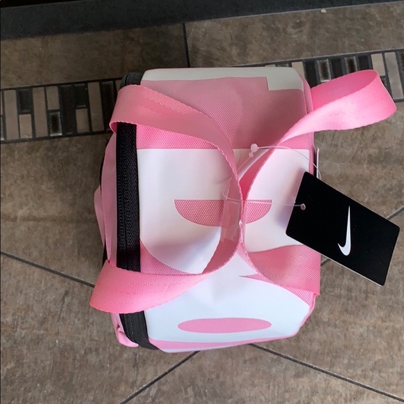 NIKE Children's Apparel Front Zip Fuel Pack Kid’s - Picture 12 of 16